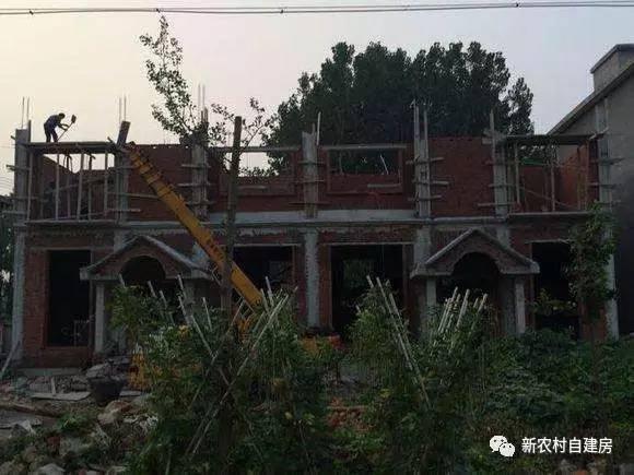 40萬兄弟合建雙拼別墅，施工全程實拍，含平面