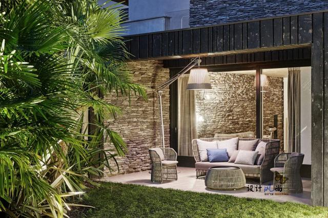 意大利石頭與木頭結(jié)合的鄉(xiāng)村別墅