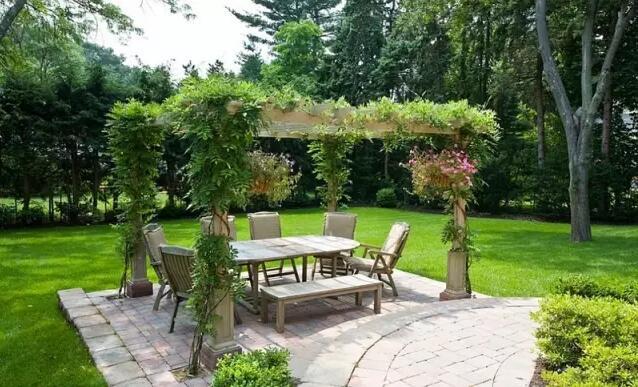 別墅庭院，鄉(xiāng)村生活更容易實現(xiàn)