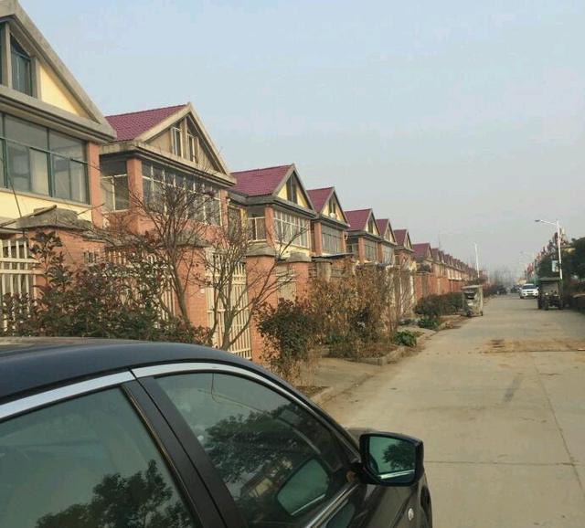 堪比千萬大別墅的鄉(xiāng)下自建房，全屋的裝修婆婆裝得富麗堂皇！