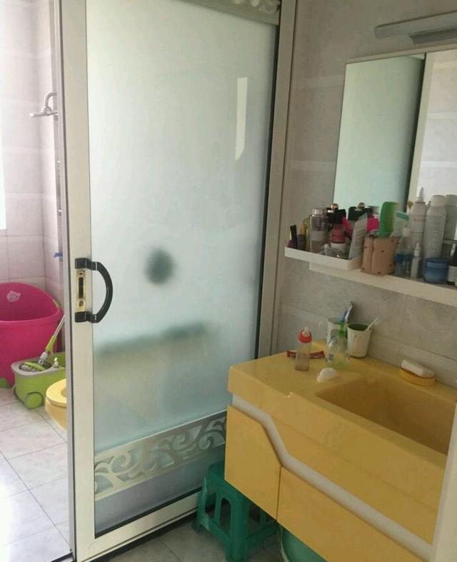 堪比千萬大別墅的鄉(xiāng)下自建房，全屋的裝修婆婆裝得富麗堂皇！