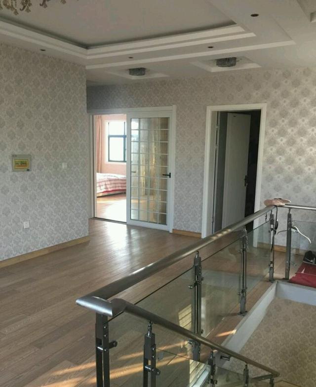 堪比千萬大別墅的鄉(xiāng)下自建房，全屋的裝修婆婆裝得富麗堂皇！