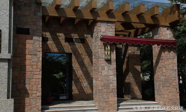 老鄉(xiāng)建別墅用文化石，完爆野外真石頭，鄰居們都找上門來問