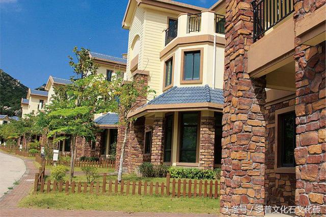 老鄉(xiāng)建別墅用文化石，完爆野外真石頭，鄰居們都找上門來問