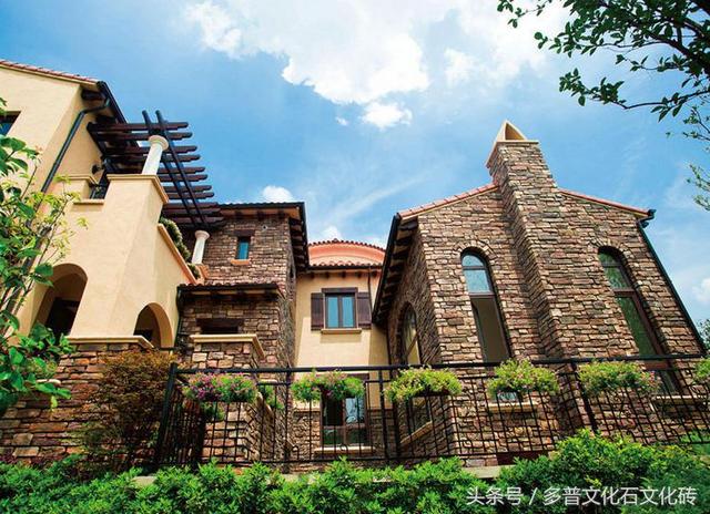 老鄉(xiāng)建別墅用文化石，完爆野外真石頭，鄰居們都找上門來問