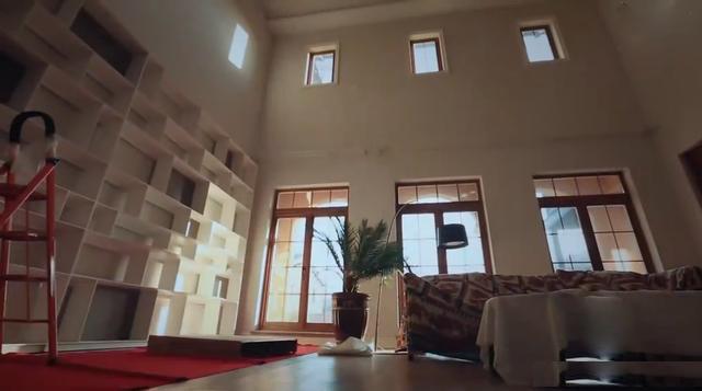 董潔的三層獨(dú)棟小別墅，低調(diào)而溫馨，價值四千萬