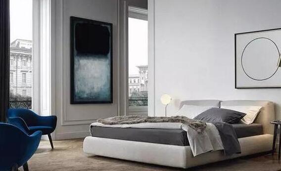 第一次到老板的別墅參觀，進(jìn)門(mén)就給客廳的設(shè)計(jì)美呆了，大氣奢華