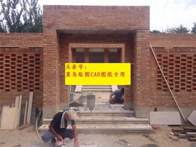 26萬建一層紅磚中式院子別墅，外觀造型簡約沉穩(wěn)，布局緊湊合理