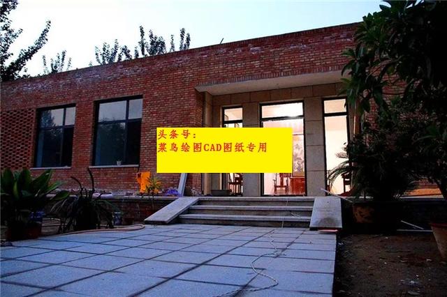 26萬建一層紅磚中式院子別墅，外觀造型簡約沉穩(wěn)，布局緊湊合理