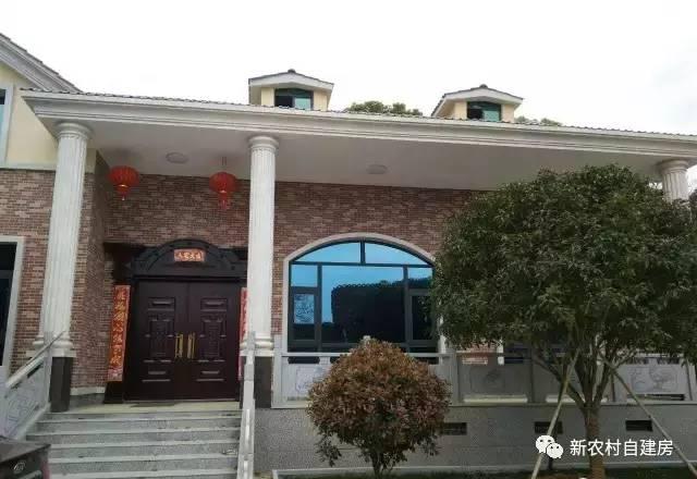 孝順女子為父母建平房別墅，家里的門檻都被鄉(xiāng)親踏爛