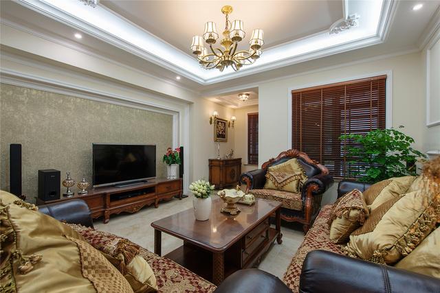 長見識(shí)了！鄭州何總和老朋友買別墅去對(duì)方家看后大贊不已