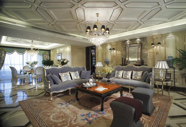 長見識(shí)了！鄭州何總和老朋友買別墅去對(duì)方家看后大贊不已