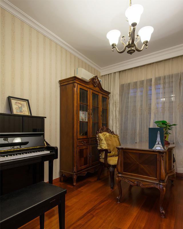 長見識(shí)了！鄭州何總和老朋友買別墅去對(duì)方家看后大贊不已