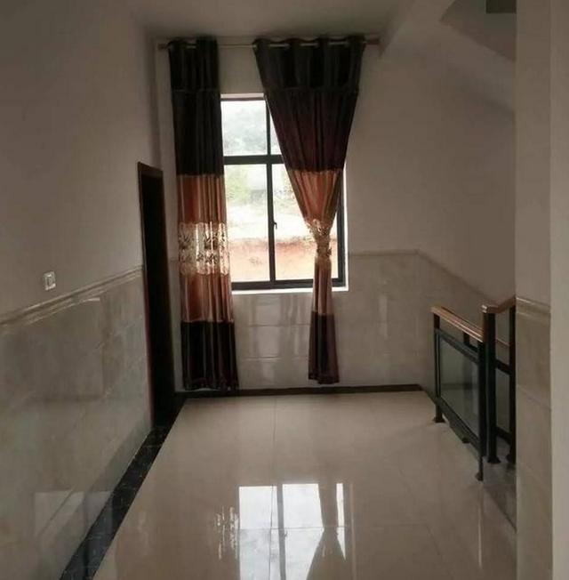 花光積蓄在老家建個(gè)別墅，前前后后花掉70萬，大家看可值得？