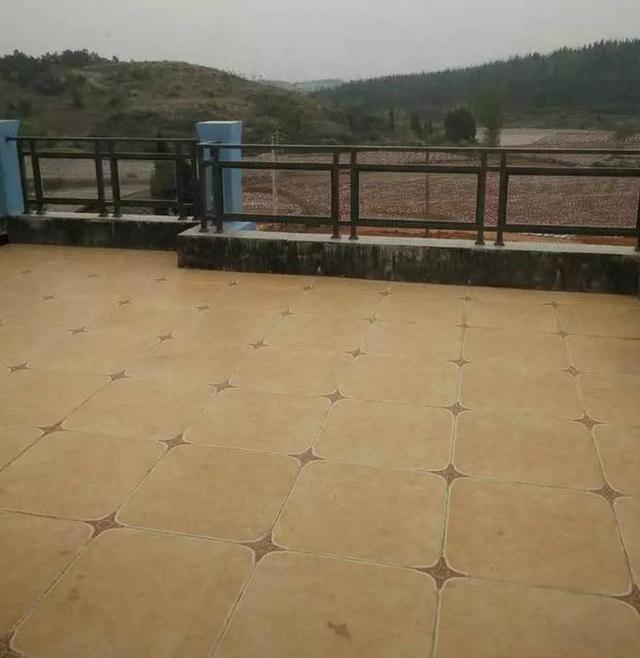 花光積蓄在老家建個(gè)別墅，前前后后花掉70萬，大家看可值得？