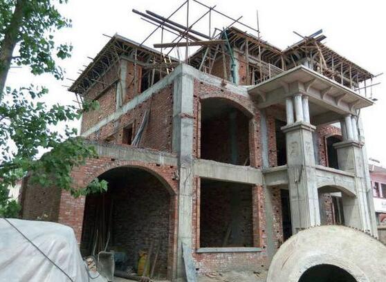 這農(nóng)村自建房建出來，效果和布局引來全村人效仿！