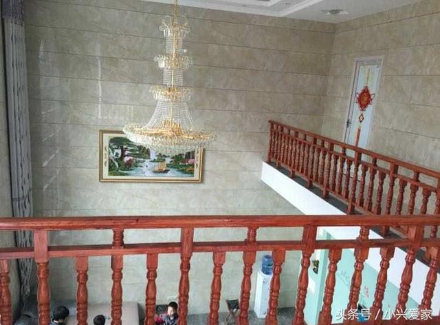 曬曬我家500平的農(nóng)村別墅，前后花費(fèi)100w，落地窗太贊了！