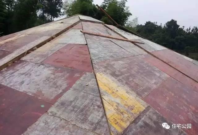 70后老夫妻合伙開(kāi)山，40萬(wàn)為兒子建棟獨(dú)一無(wú)二的2層婚房！