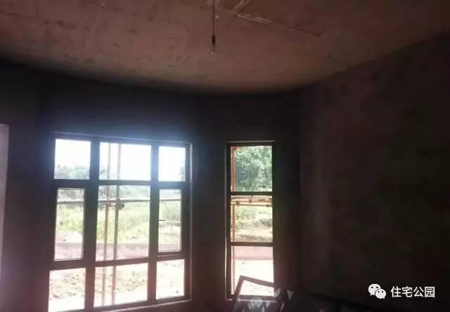 70后老夫妻合伙開(kāi)山，40萬(wàn)為兒子建棟獨(dú)一無(wú)二的2層婚房！