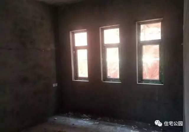 70后老夫妻合伙開(kāi)山，40萬(wàn)為兒子建棟獨(dú)一無(wú)二的2層婚房！