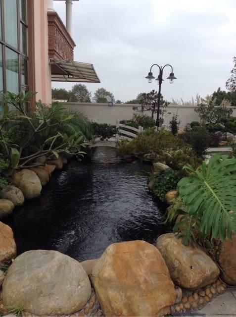 造價(jià)千萬的農(nóng)村豪宅，一塊石頭就花了45萬