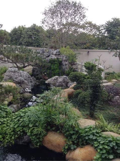 造價(jià)千萬的農(nóng)村豪宅，一塊石頭就花了45萬