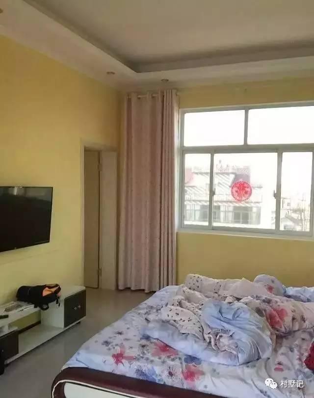 曬一曬咱村新蓋的三層別墅，是整個村最豪華的