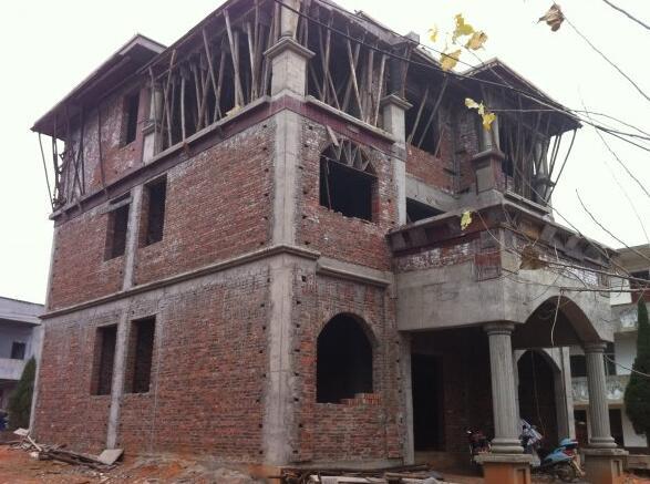 11.4米x11.5米農(nóng)村自建房，有前院還有后院，別說不羨慕