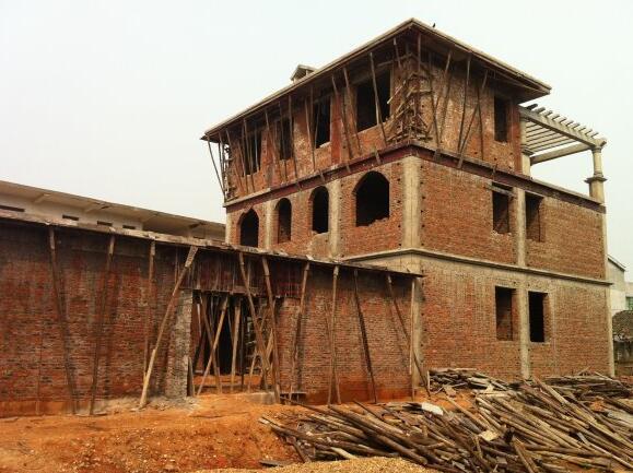 11.4米x11.5米農(nóng)村自建房，有前院還有后院，別說不羨慕