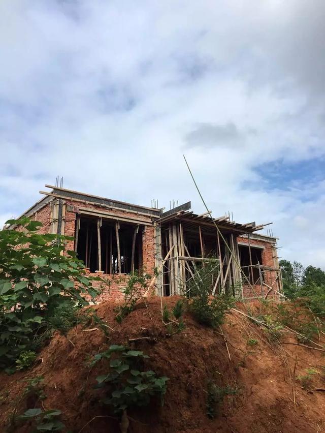 11.5米×10.5米自建小別墅建成，終于實(shí)現(xiàn)父母多年的心愿