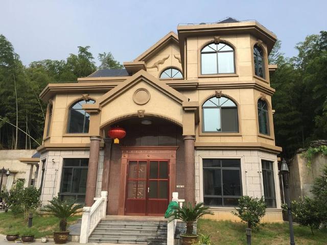 土豪女婿幫家里修房子，這樣的小別墅惹全村人紛紛眼紅！