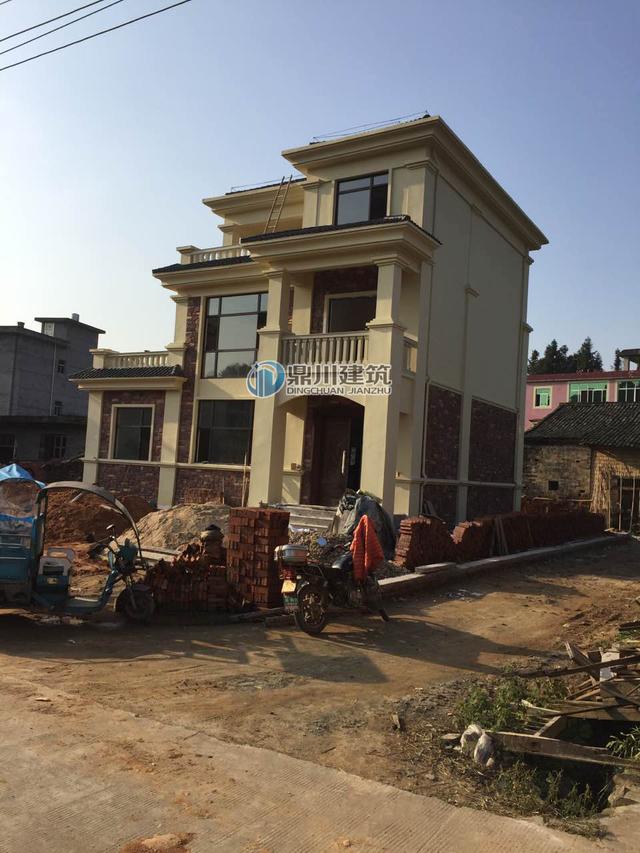 三層落地窗小別墅，這建出來的效果沒得挑，30萬就可以建