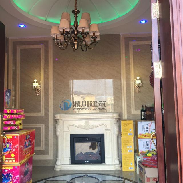 這三層小別墅讓小孩看了都走不動(dòng)路，里面裝個(gè)壁掛爐，歐美范十足