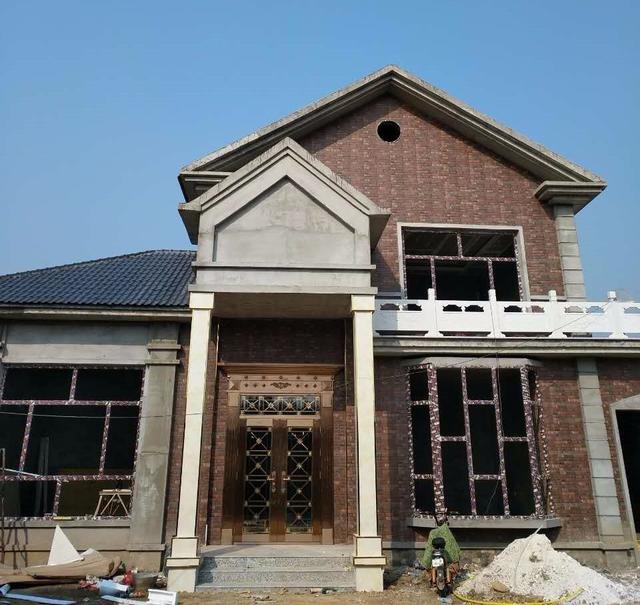 為什么蓋房子一定要把大門做好？看了這15棟別墅你懂了嗎？