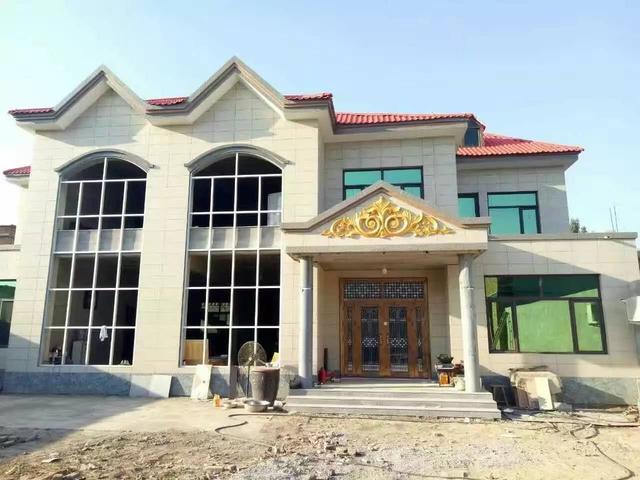 為什么蓋房子一定要把大門做好？看了這15棟別墅你懂了嗎？