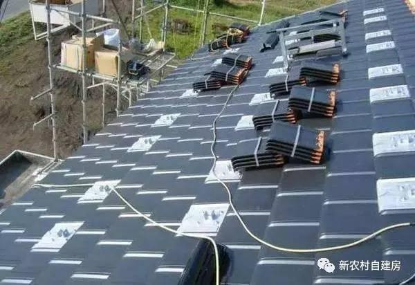 實(shí)拍日本人建房過(guò)程，不用一磚一瓦能抗8級(jí)地震