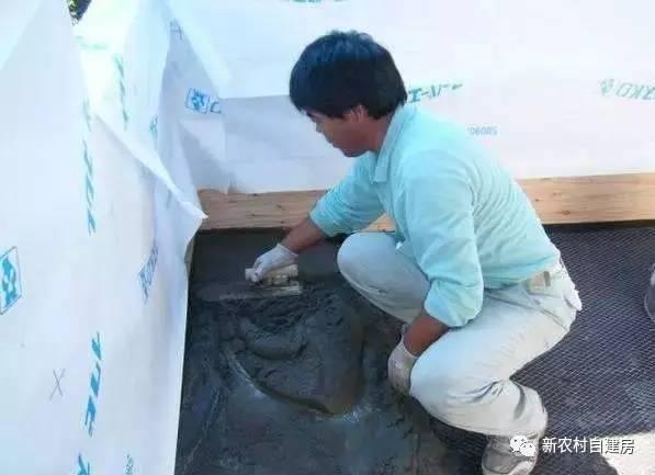 實(shí)拍日本人建房過(guò)程，不用一磚一瓦能抗8級(jí)地震