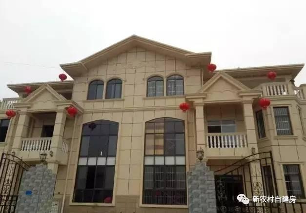 65建兄弟雙拼別墅，重回農(nóng)村，只為父母的期盼