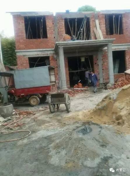 經(jīng)典兩層農(nóng)村別墅戶型，真實建造過程，建好效果很亮眼