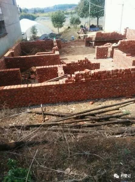 經(jīng)典兩層農(nóng)村別墅戶型，真實建造過程，建好效果很亮眼