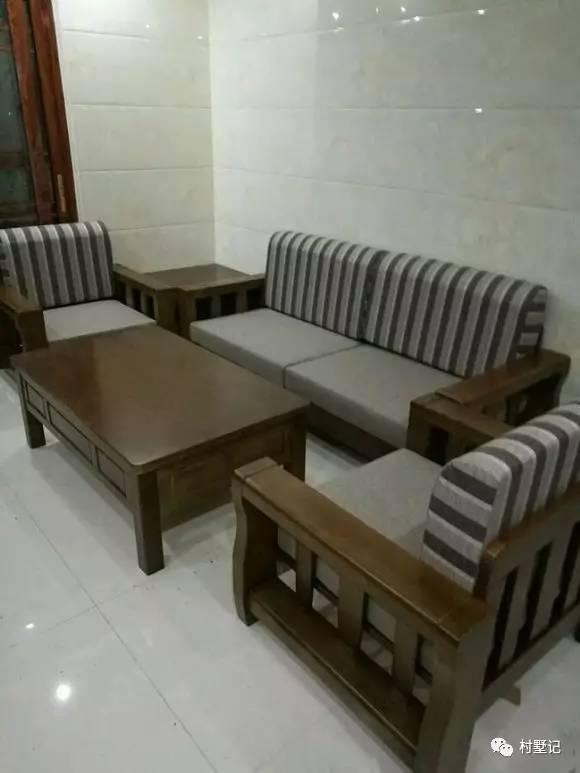 二層農(nóng)村自建別墅氣派十足，甩村里其他自建房一條街