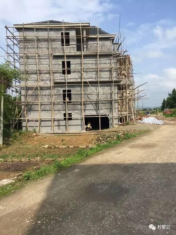 26萬三層農(nóng)村自建房，媲美城里百萬別墅