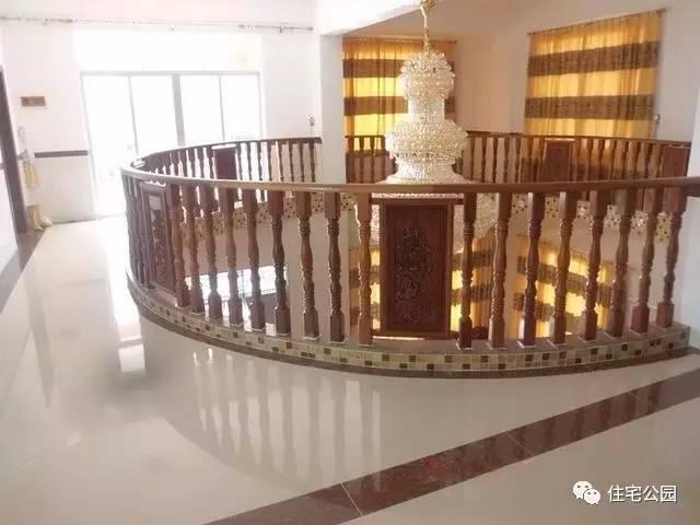 我們村首富的房子是這樣的，你們村呢？