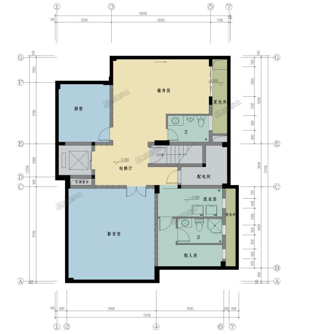 三層帶地下室歐式別墅，采光井設計改善地下室環(huán)境