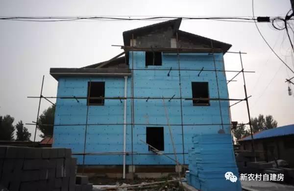 農(nóng)村別墅外墻這樣裝便宜又好看，裝修省10萬