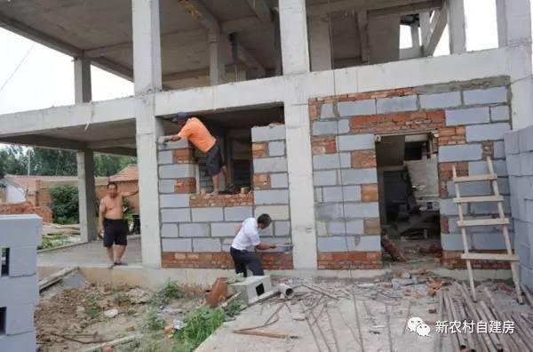 農(nóng)村別墅外墻這樣裝便宜又好看，裝修省10萬