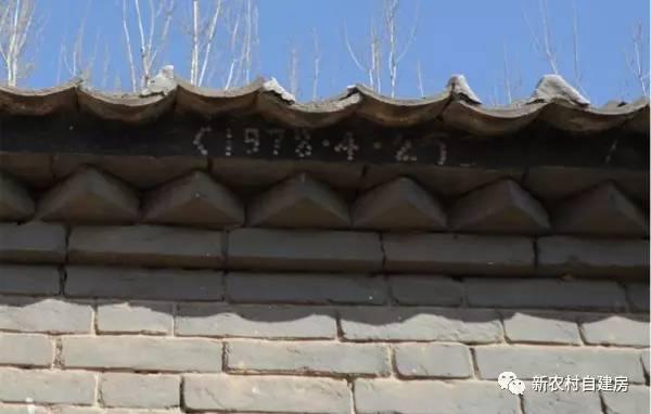 農(nóng)村別墅外墻這樣裝便宜又好看，裝修省10萬