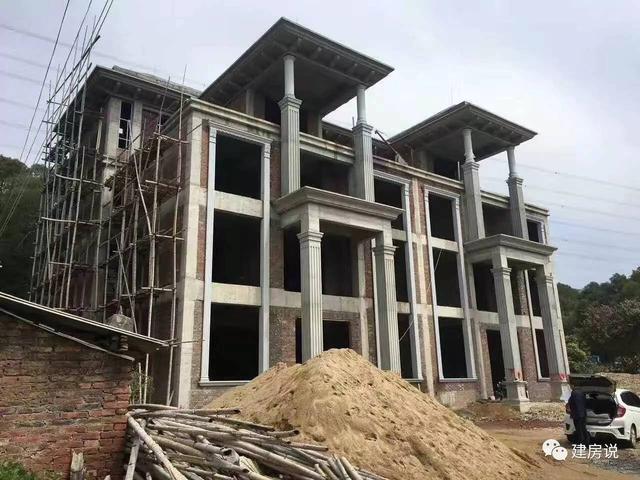 家家戶戶建農(nóng)村別墅，城里人看的眼睛都綠了