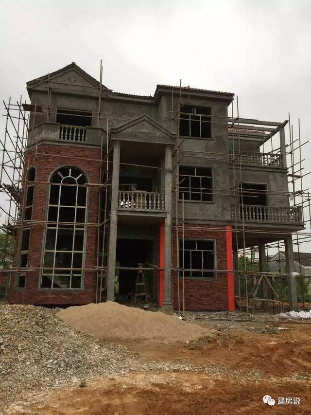 家家戶戶建農(nóng)村別墅，城里人看的眼睛都綠了