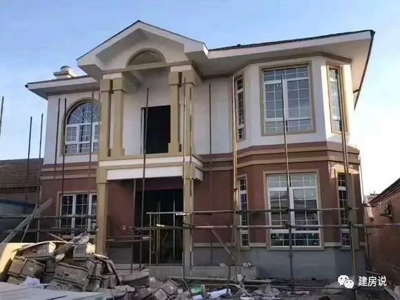 實拍農(nóng)村自建別墅，城里人看完都大跌眼鏡